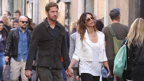 Mădălina Ghenea si Gerard Butler au luat la misto paparazzii! Uite cum au reacţionat când s-au văzut fotografiaţi