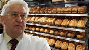 Care este singura pâine sănătoasă din supermarket, potrivit dr.neurochirurg Vlad Ciurea