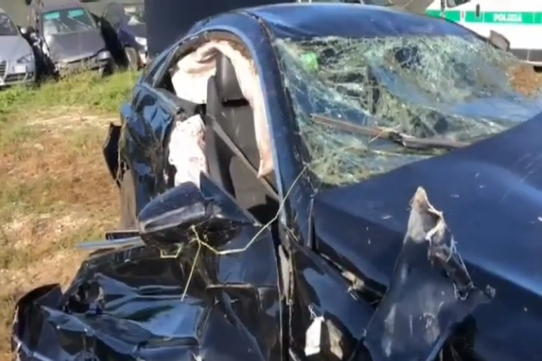 Poveste de dragoste cu final tragic pentru doi români stabiliți în Italia! Și-au pierdut viața într-un accident