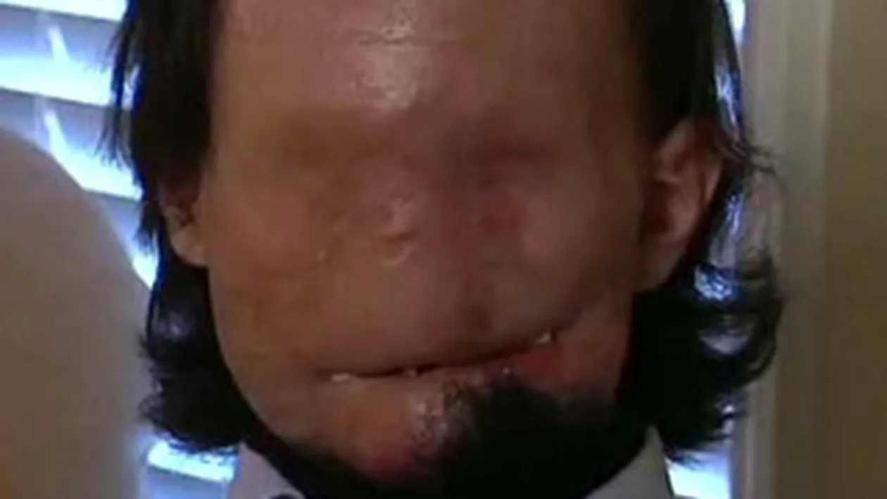 VIDEO CUTREMURATOR A ramas fara fata dupa ce s-a curentat la serviciu!