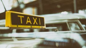 Nu e banc! Câți lei a primit un taximetrist pentru o cursă până la Roma: „Era un vis”