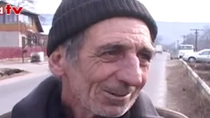 El e Casanova de la sate! Vezi cum convingea macaragioaicele sa ii pice la asternut