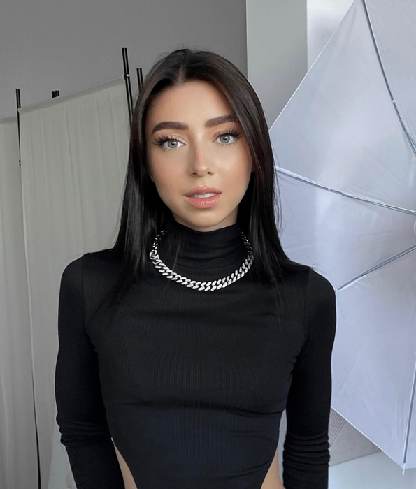 Diana e super sexy