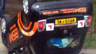 A intors masina cu fundul in sus din a doua lectie de sofat