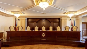 Ce salarii primesc judecătorii CCR. Sumele pe care le încasează lunar