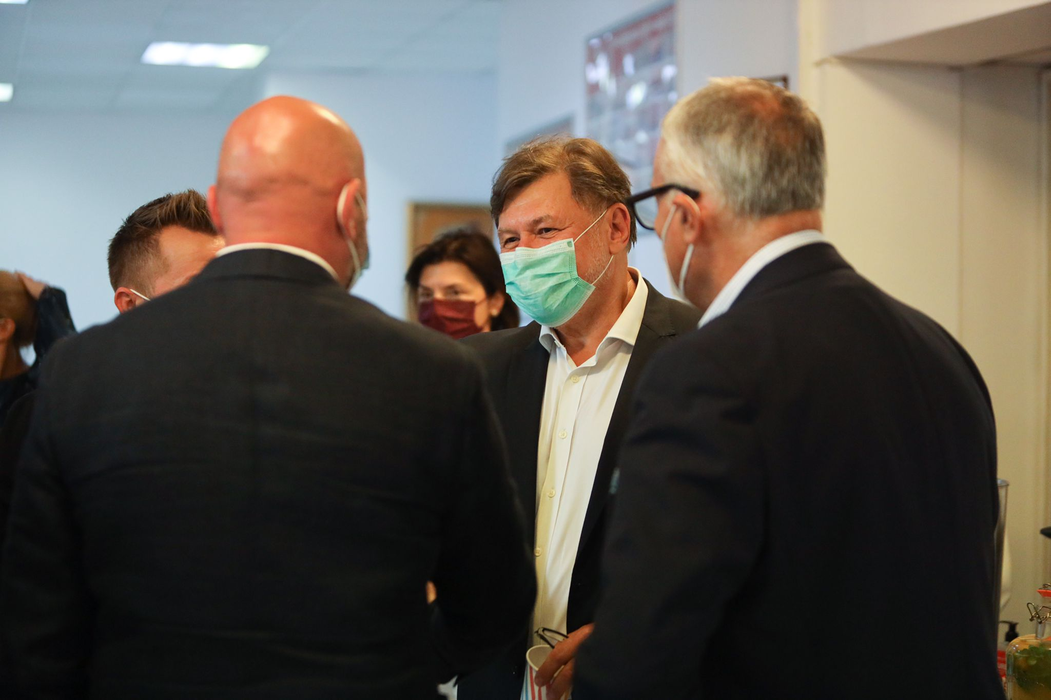 Conferinţă de presă prilejuită de inaugurarea etajului 7 al Spitalului Fundeni