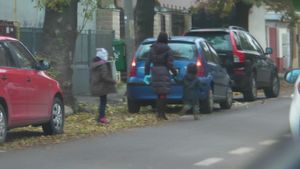 VIDEO Razvan Simion pierde teren in familie! Vezi cum i-a "tras-o" sotia lui!