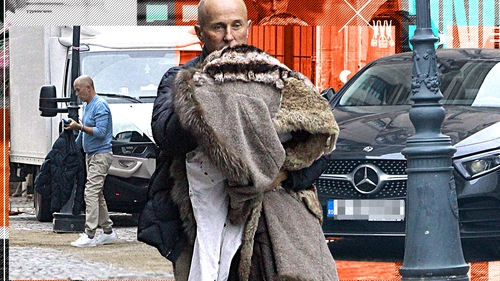 Câștigătorul Masked Singer și-a trecut în revistă cârciumile din Centrul Vechi, la bordul unui Mercedes CLS 400 de 60.000 €