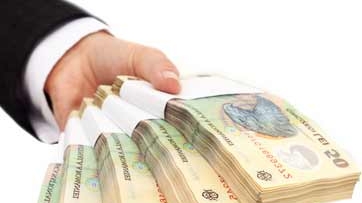 Cum s-a trezit un român cu 131.000 de lei în cont, după ce banii de la o firmă de salubritate din Iași au ajuns din greșeală la el! N-a spus nimănui, iar acum e căutat de Poliție