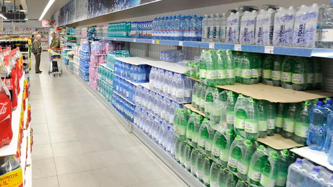 Totul a fost tinut secret pana acum! Ce substante toxice se ascund in apa plata ambalata in PET-uri!