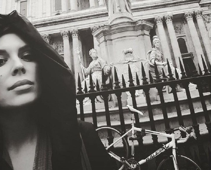 MOTIVUL care ar fi împins-o pe Lidia să se arunce de pe o catedrală din Londra. Mărturia emoţionantă a fratelui geamăn