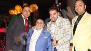 Chef de chef pentru Florin Salam! Si-a servit invitatii cu whisky vechi de 21 de ani si au ascultat manele de pe CD-uri