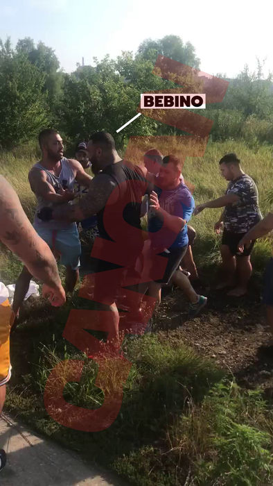 Bebino i-a dat “interval” celebrului Bibiloi și l-a răpus sub un potop de pumni