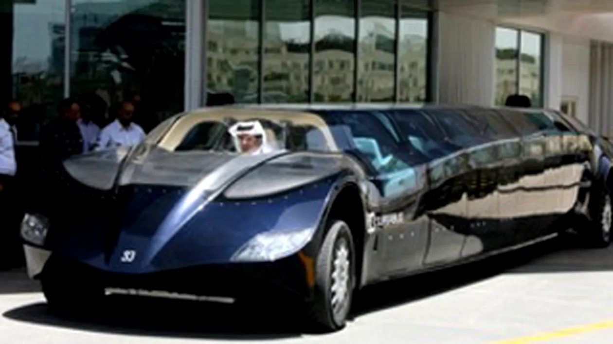 VIDEO Uite ce superautobuz circula in Dubai! Este electric si poate fi folosit ca taxi de lux