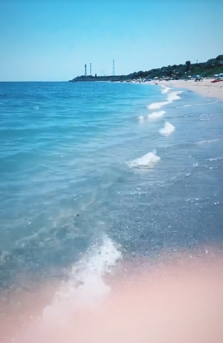 Plaja Tuzla i-a cucerit pe turiști /Foto: TikTok