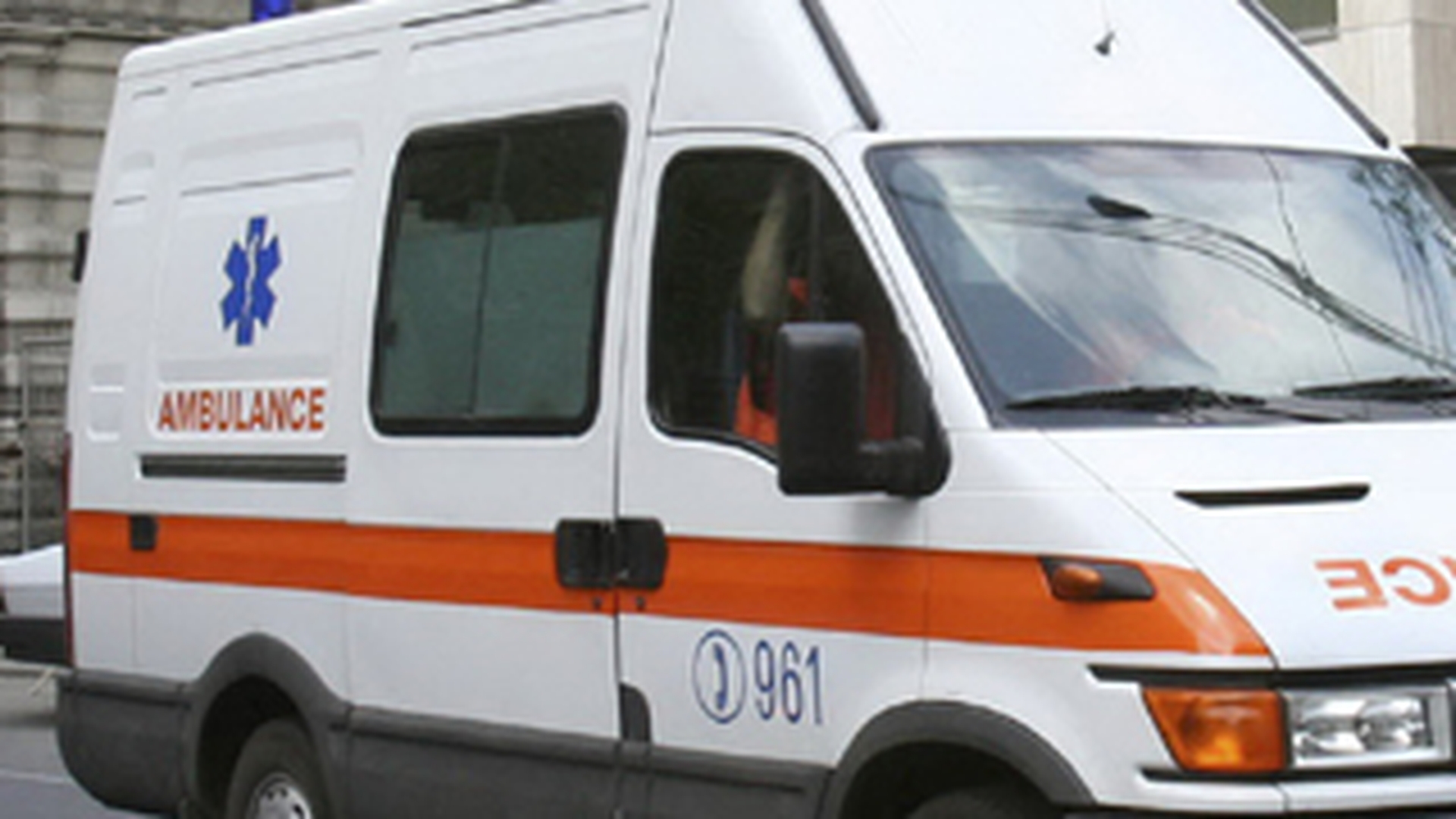 Cinci raniti, intr-un accident produs in Bucuresti, dupa ce un autobuz a lovit doua masini