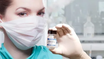 Valeriu Gheorghiță, detalii importante. Doar ei se vor putea vaccina împotriva COVID-19 cu serul de la AstraZeneca