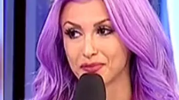 Pantofii roşii ai lui George fac casă bună cu părul mov al Andreei! Cei doi sunt îndrăgostiţi lulea unul de celălalt