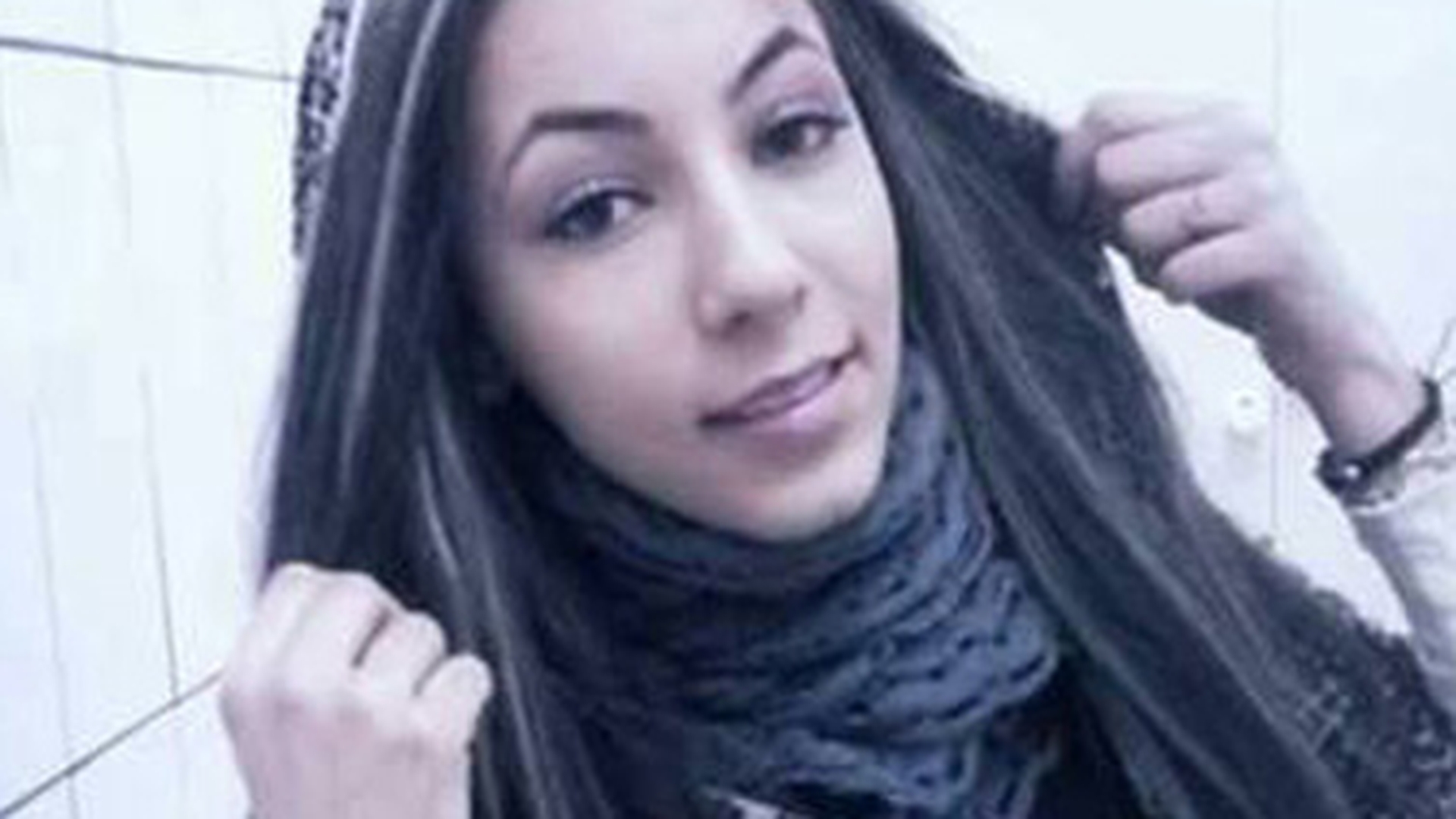 O bârlădeancă de 19 ani a fost dată în urmărire națională! Părinții cred că a fost răpită