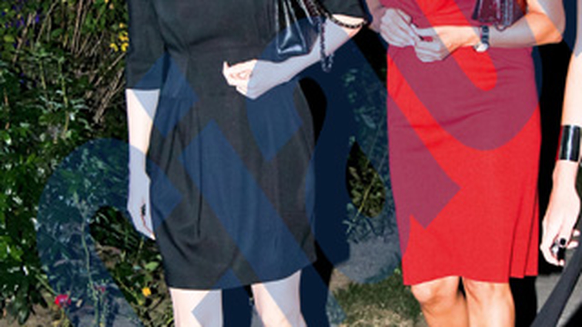 O tinuta neagra din cap pana in picioare a trimis-o pe Cristina Rus direct la "prost imbracate".  Vezi de ce a fost comparata cu Morticia Adams!