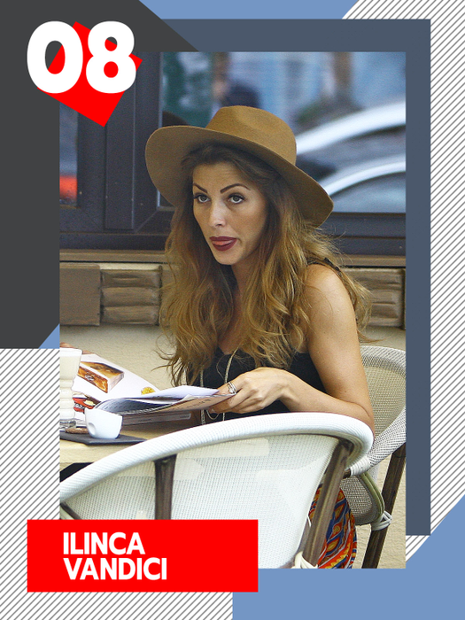 Gina Pistol, Daniela Crudu și Andreea Marin, în ipostaze ”delicioase”! TOP 50 sexy vedete care nu au mai rezistat în plină stradă!
