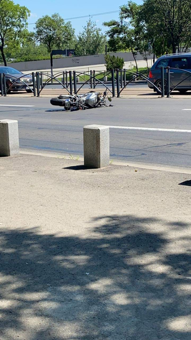 Sfârșit îngrozitor pentru un copil de zece ani din Capitală. A fost lovit din plin de un motocicletă. FOTO