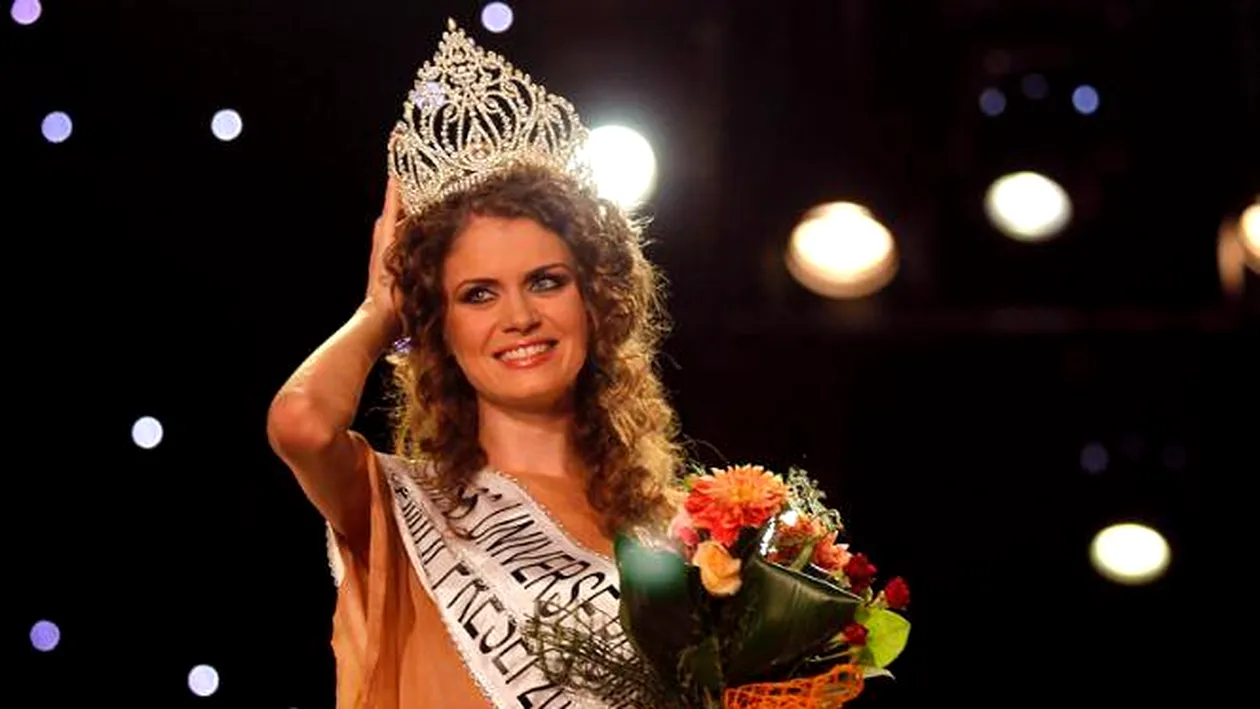 Adevarul despre noua Miss Universe Romania! Uite cum arata complet nemachiata, in costum de baie!