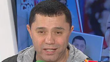 Guţă-i mare gagicar, romantic pe celular!Mi-e dor de guriţa ta care face minuni! Citeşte sms-urile pe care i le-a trimis amantei