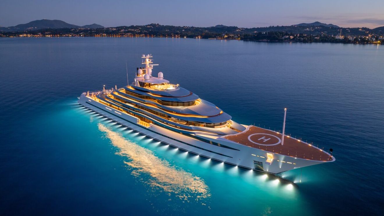 Cum este viața la bordul iahturilor de lux. O angajată rupe tăcerea: „Bărbații au senzația că regulile nu se aplică”