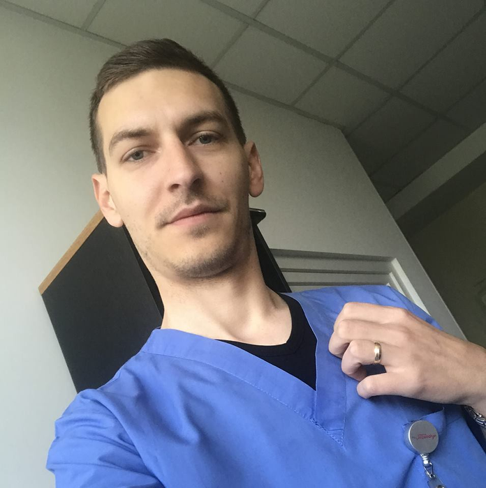 Ce a apărut pe pagina de Facebook a lui Eugen Țieranu, medicul șomer care i-a montat stentul lui Florin Busuioc