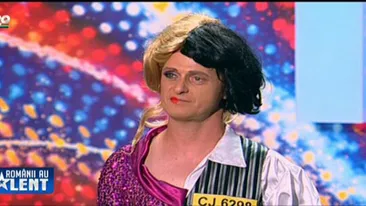 Moment halucinant pe scena Romanii au Talent! Un concurent jumatate femeie, jumatate barbat a cam incurcat juriul!