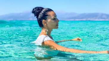 FOTO | Corina Caragea, imagini incendiare din vacanță! Cum arată acum prezentatoarea TV