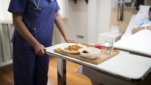 Orașul din România în care pacienții spitalelor sunt în pericol să nu mai primească mâncare. Ce spune legea