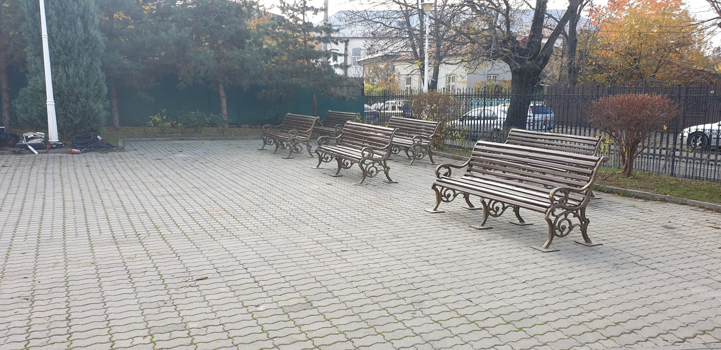 Ultimele pregătiri înainte ca trupul neînsuflețit al lui Petrică Mâțu Stoian să ajungă la Craiova