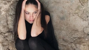 Drama unei românce de 23 de ani, din Italia. A fost torturată de iubit și obligată să se prostitueze, în timp ce era însărcinată