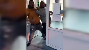 Polițiști atacați într-un spital din Dolj de un tânăr venit să-și recupereze tatăl, prins beat la volan