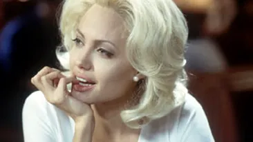 Angelina Jolie, in rolul lui Marilyn Monroe!