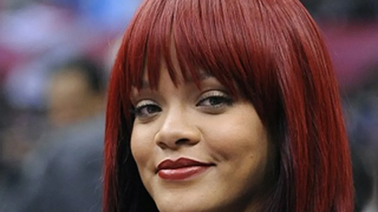 Uite noul look al Rihannei!