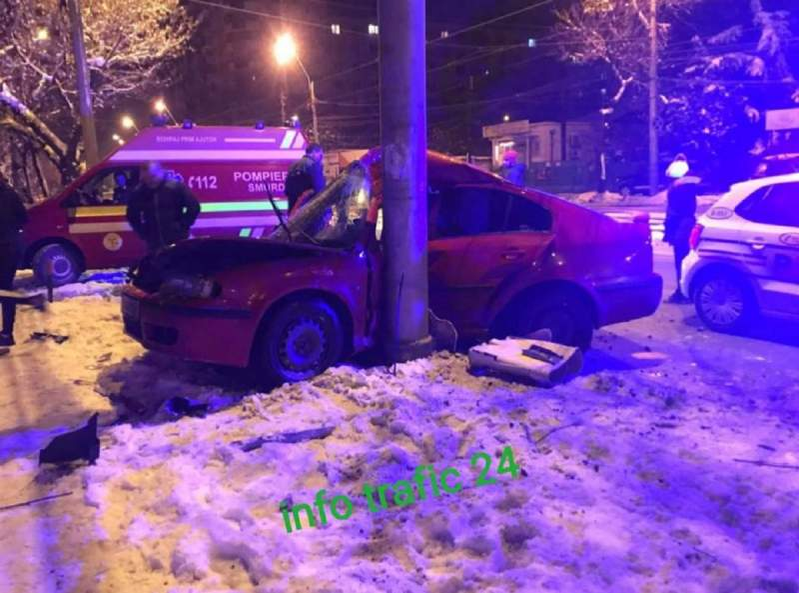 Alexandru Dimache, un tânăr militar, a murit într-un accident cumplit în București! Mașina lui aproape s-a rupt în două