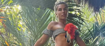 La 46 de ani, Corina Bud e mândră de cum arată și nu se teme să își expună corpul pe internet! Solista a postat o fotografie nud