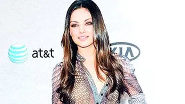 Mila Kunis e frumoasa si stie! Adora sa fie sex simbol!