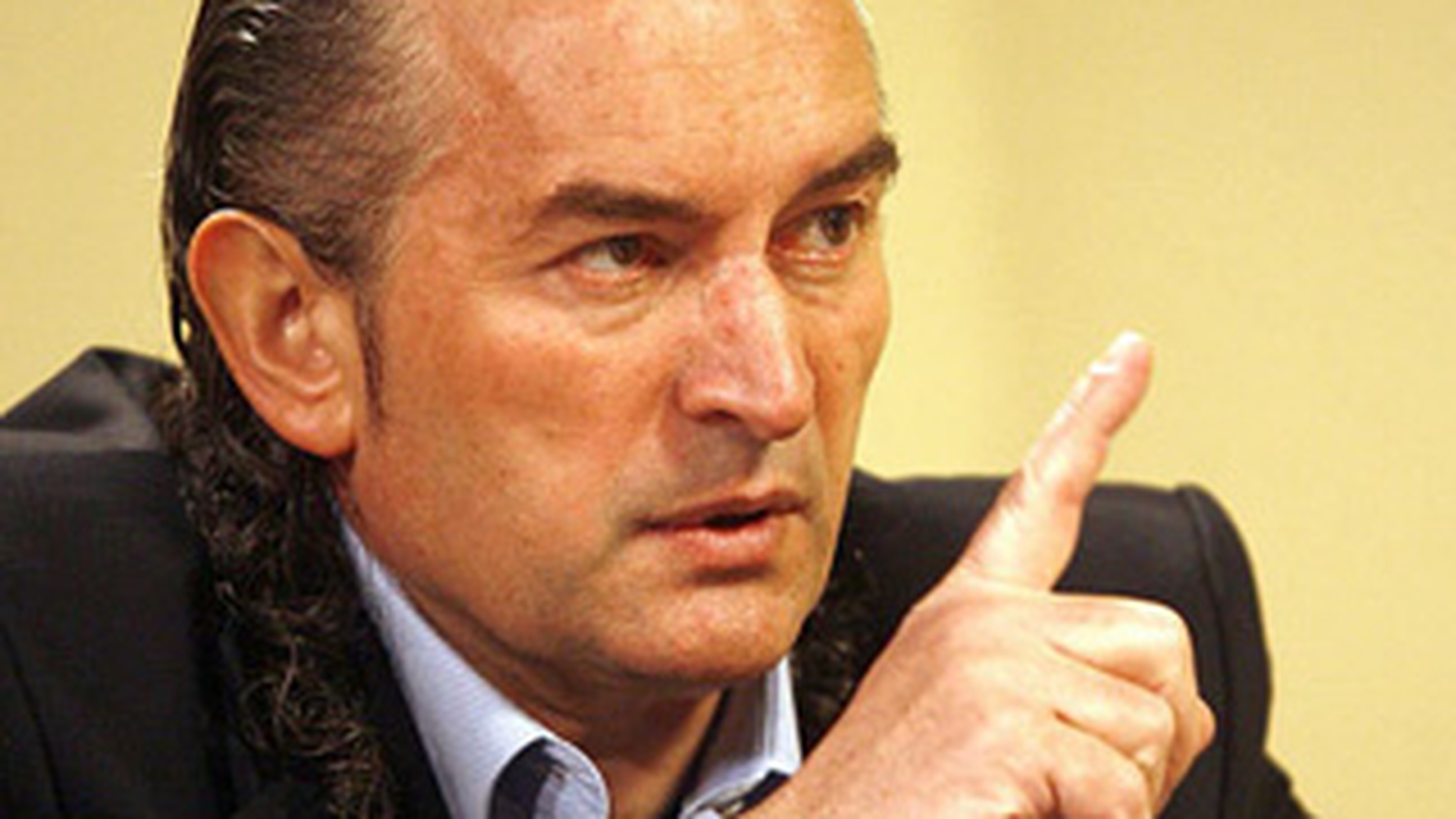 Miron Cozma s-a certat cu un revolutionar, la lansarea partidului sau la Timisoara! VEZI de la ce a pornit scandalul!