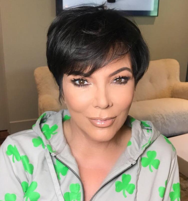 Kris Jenner o ajută pe Khloe, în creșterea fetiței sale