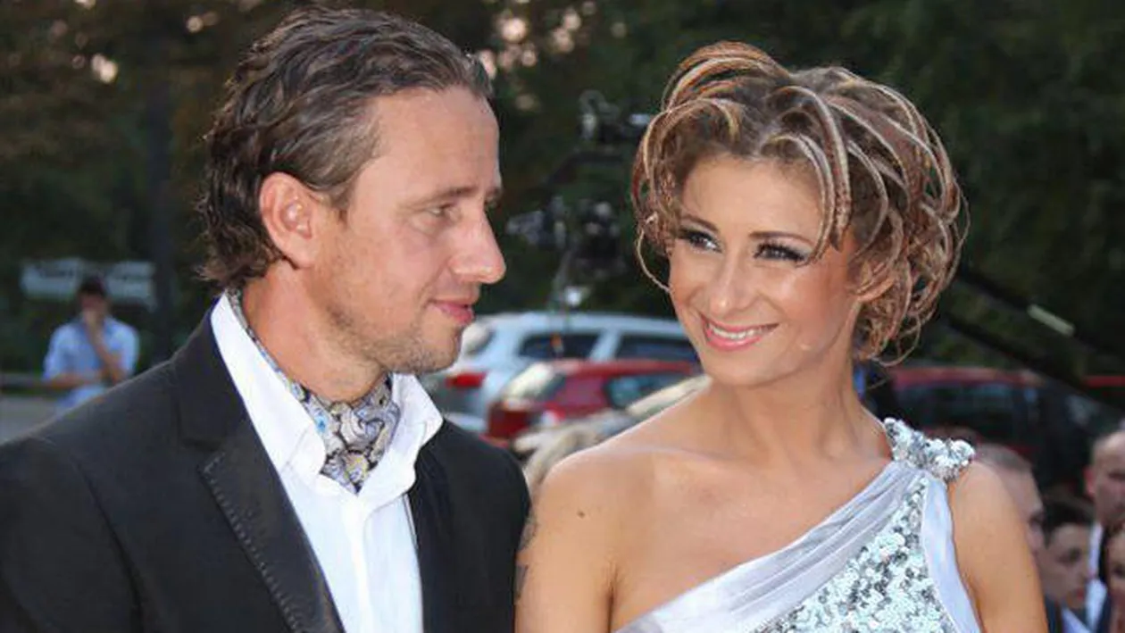 Anamaria Prodan, decolteu de senzaţie la nunta lui Mutu!