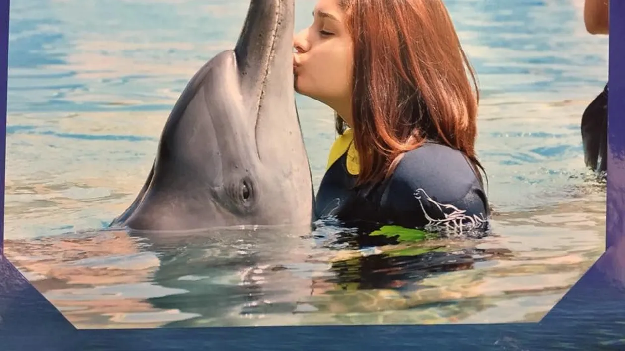 Un celebru fotomodel a murit la doar 19 ani! Tânăra a fost luată de valuri de pe plajă