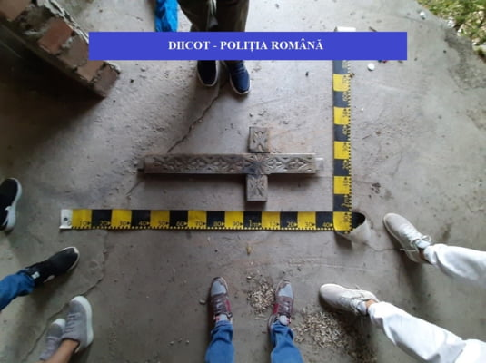 Procurorii DIICOT au descoperit grozăvii la locul faptelor
