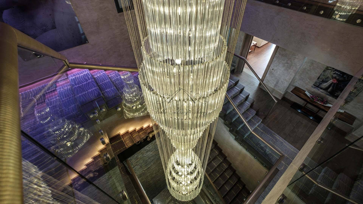 Imagini spectaculoase din vila „Alang Alang” de pe Riviera franceză, deținută de fostul iubit al Loredanei (ex-Trident)