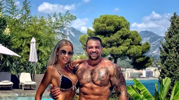 Bianca Drăgușanu și Alex Bodi au fost surprinși în ipostaze XXX pe plaja din Mamaia. Afaceristul nu se poate abține nici ziua, nici noaptea