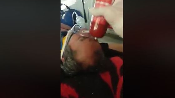 Pacient inconștient, lovit cu un parizer de paramedic: ”Bețivanule!” Totul a fost filmat VIDEO