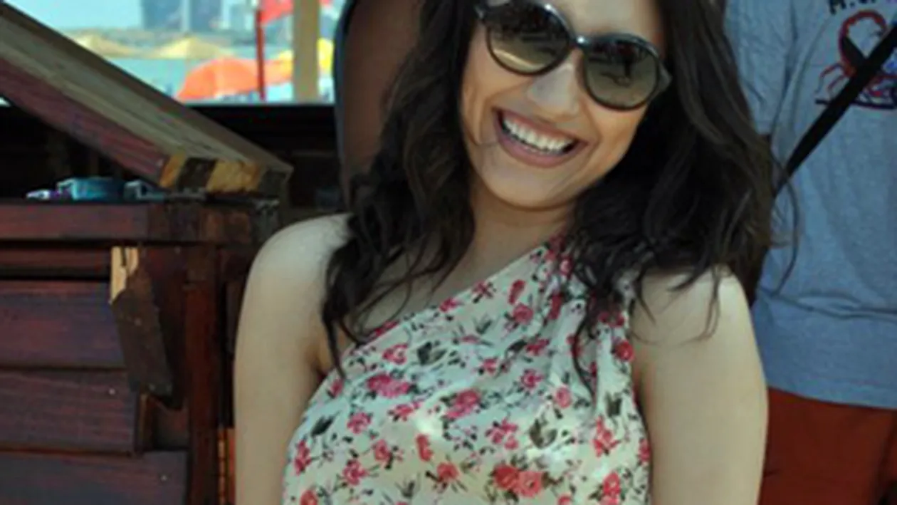 Uite ce bine se simte Andra pe plaja